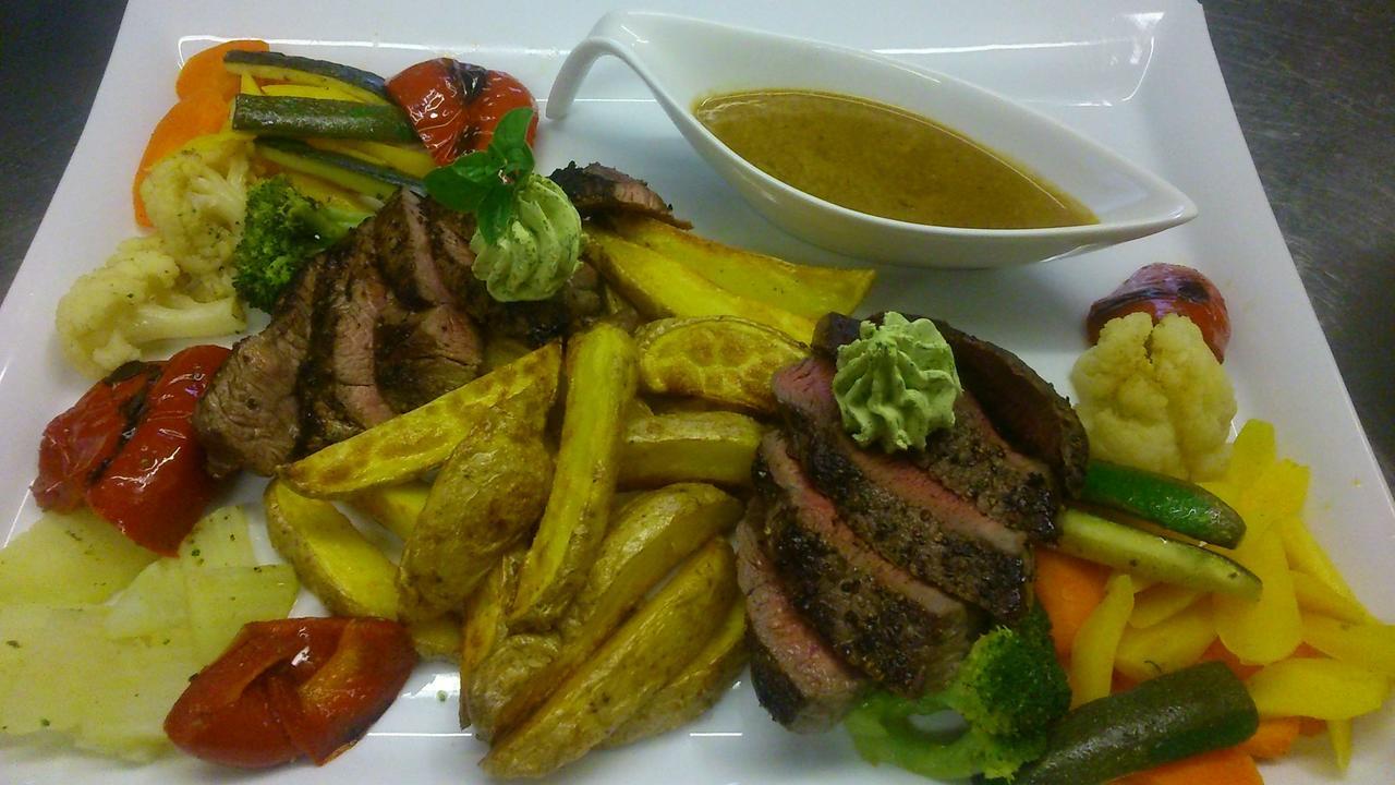 فندق Steakhouse Fieg فوشل ام سي المظهر الخارجي الصورة